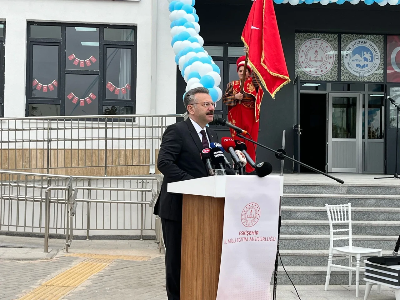 Vali Hüseyin Aksoy: “Çocuklarımız En İyi Şartlarda Geleceğe Hazırlanmalı”