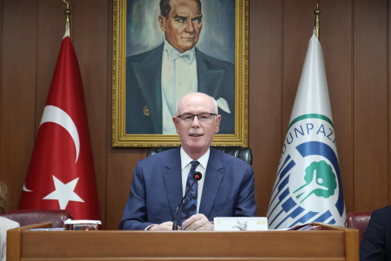 Odunpazarı Belediye Başkanı Kazım Kurt mecliste tek tek cevap verdi