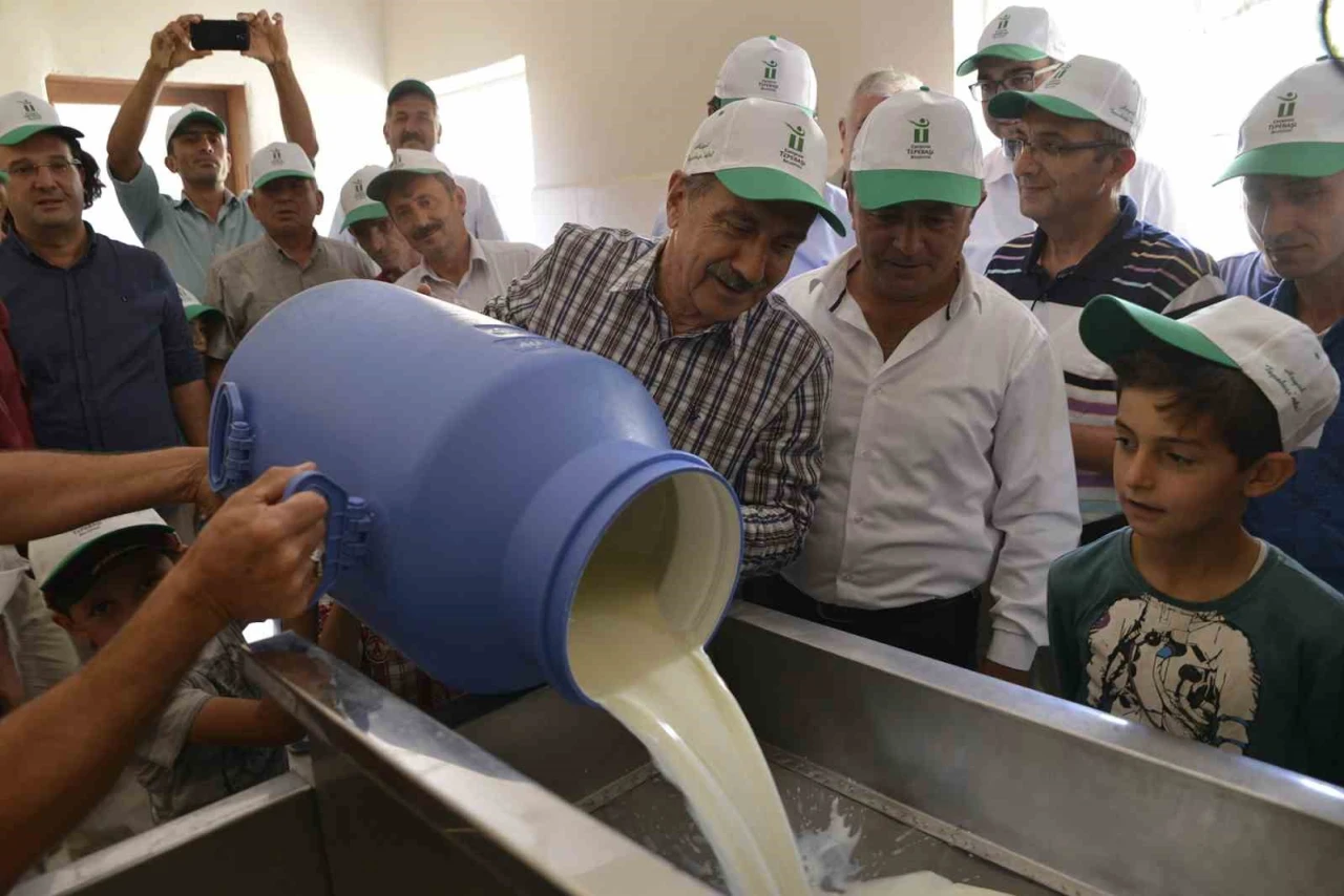 Tepebaşı Belediye Başkanı: Süt üretimi ve tüketimi için destek şart!