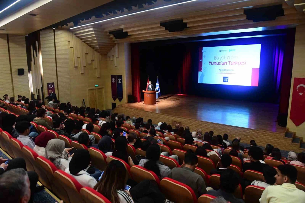 Yunus Emre Haftası etkinlikler "Bu Yolun Ötesi, Yunus’un Türkçesi" konferansı ile başladı