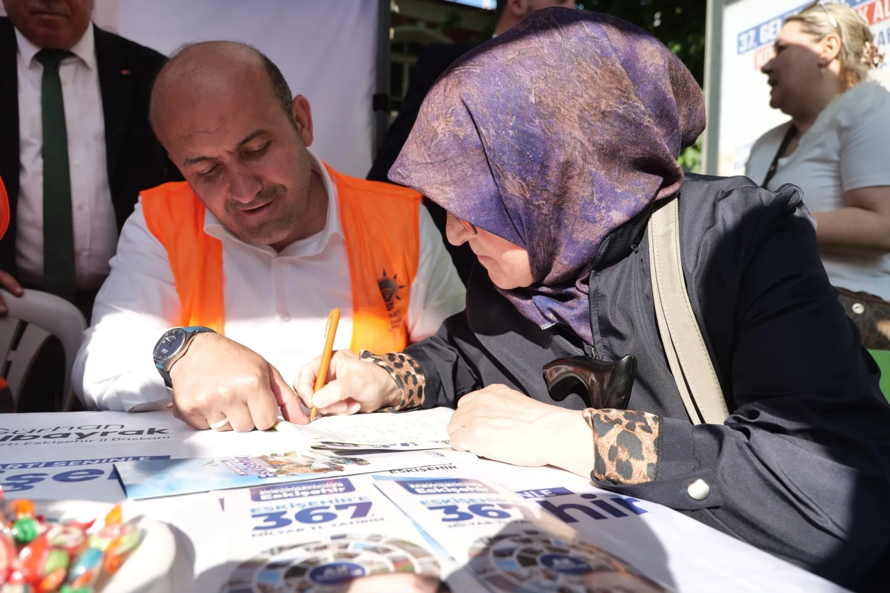 AK Parti Eskişehir, Tematik Çadırlarla Üye Kazanımına Hız Verdi