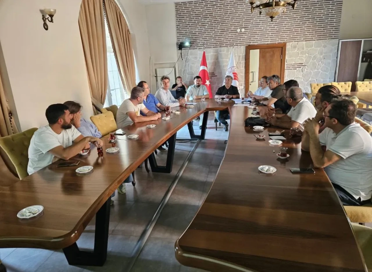 Eskişehir’de Embriyo Transferi Anlatıldı, Üreticiler Bilgilendirildi