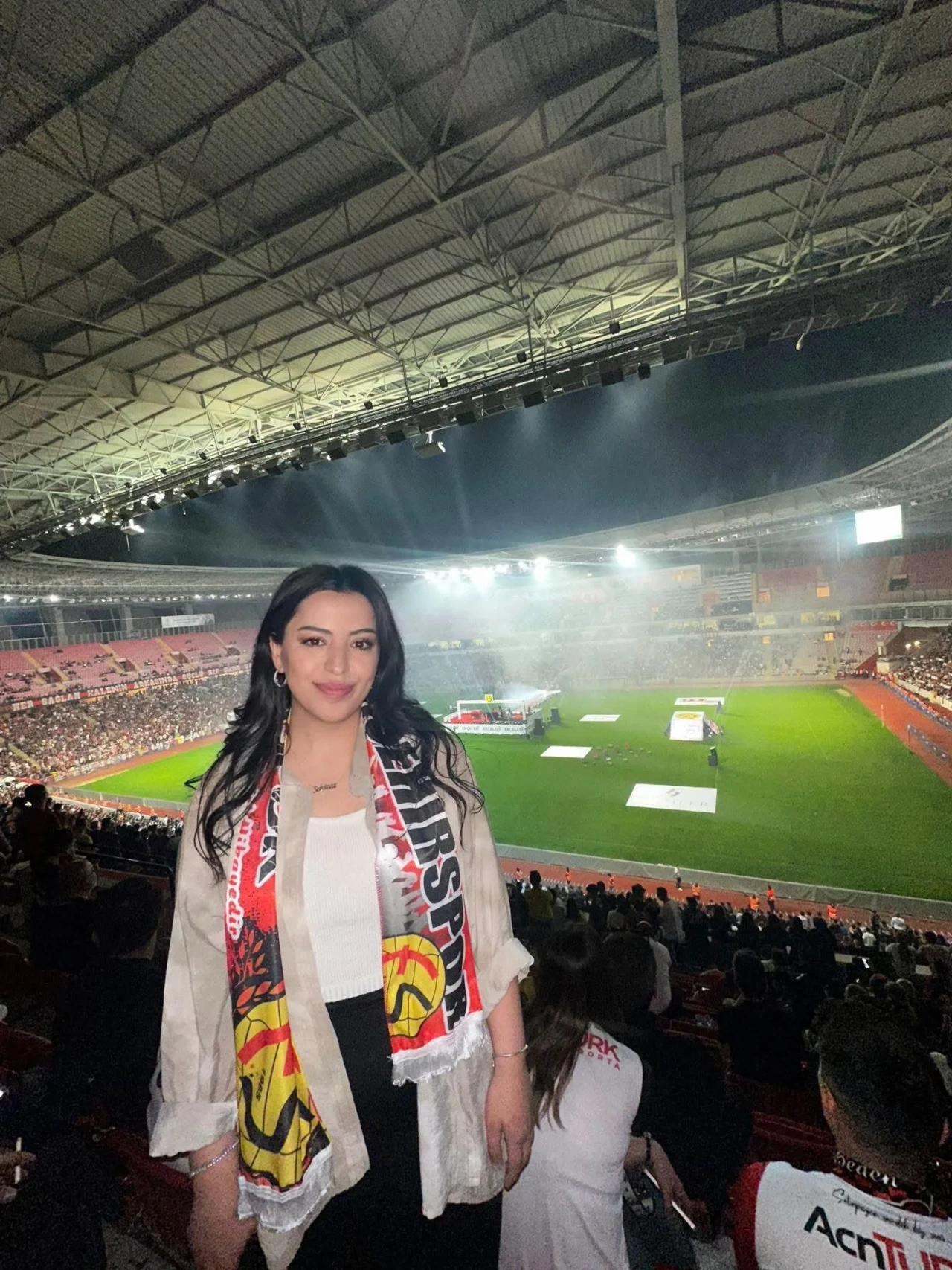 CHP’Lİ DURUR’DAN STADYUM İSMİ TEPKİSİ: “SESSİZLİĞİNİZ İHANETTİR”