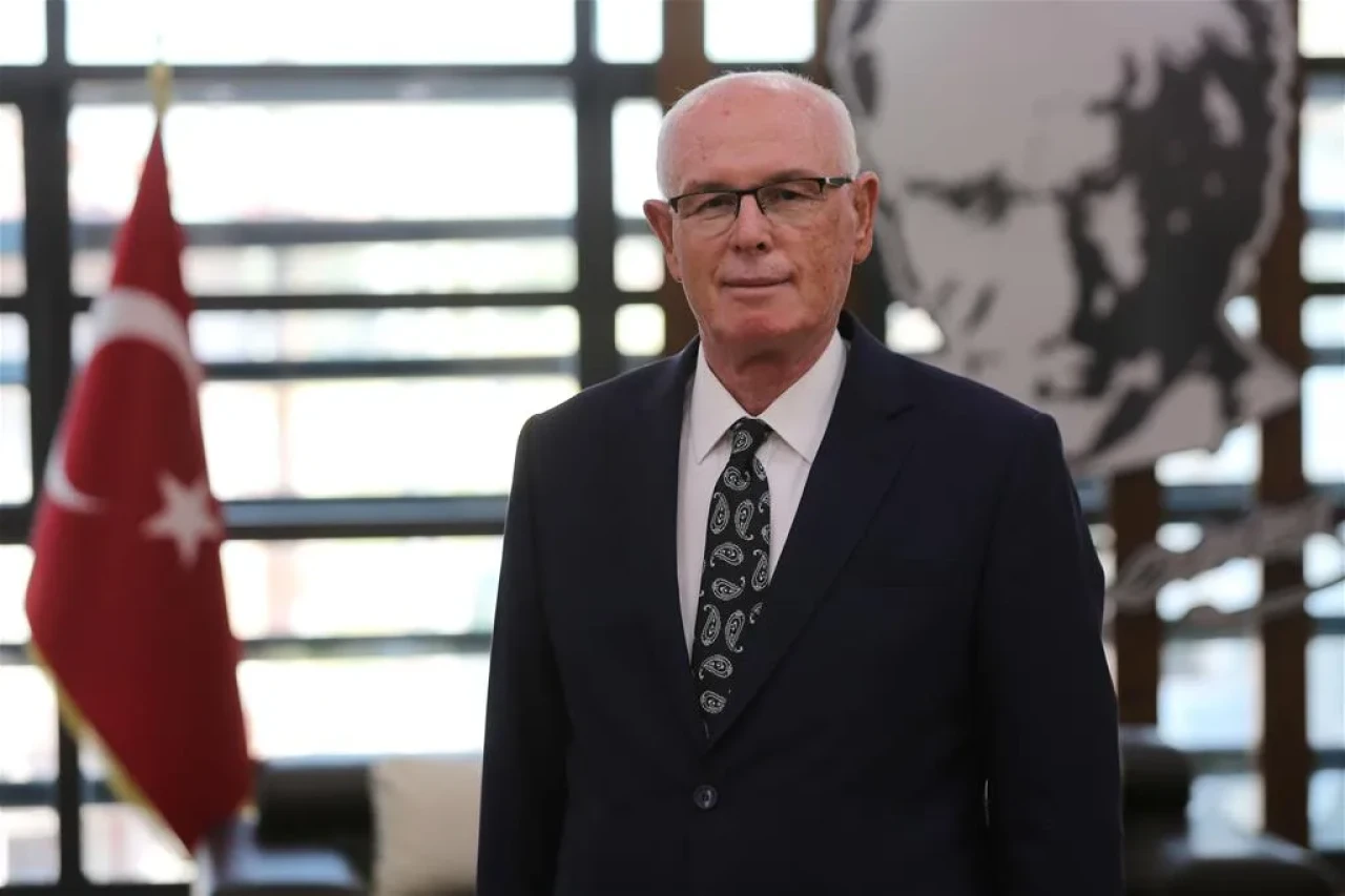 Başkan Kazım Kurt Ekrem İmamoğlu’nu ziyaret etti