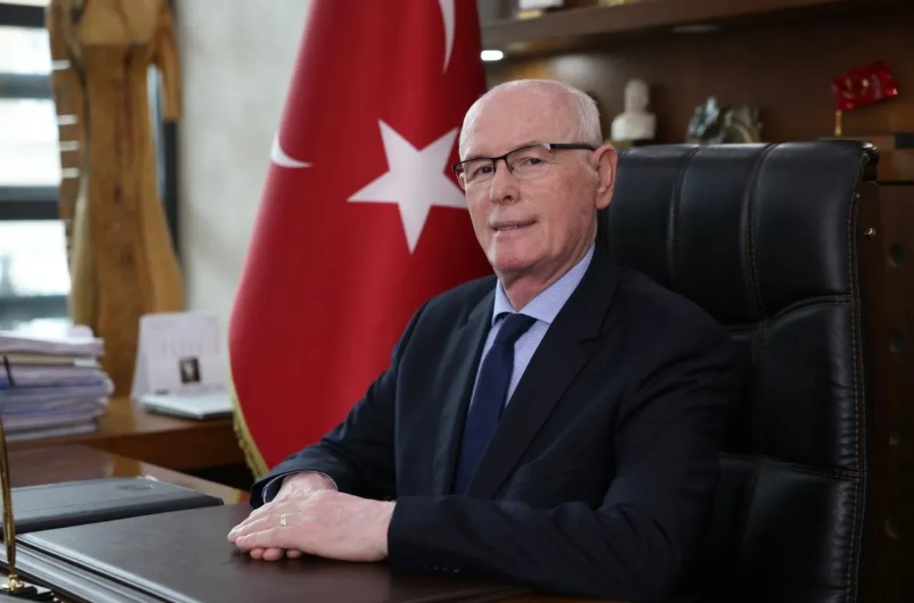 Kazım Kurt, Türkiye’nin En Başarılı Büyükşehir İlçe Belediye Başkanı Seçildi