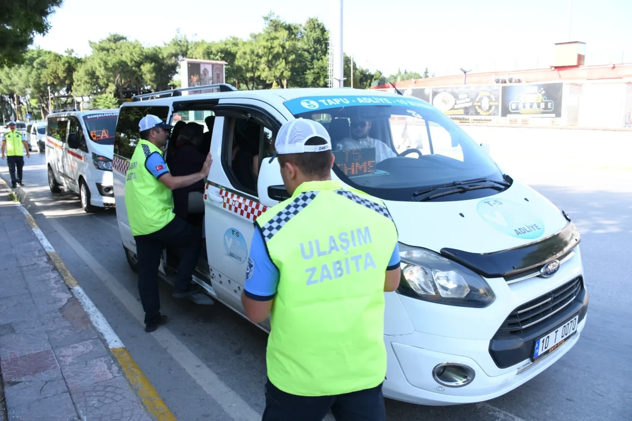 Balıkesir'de toplu taşıma denetimleriyle yolcu güvenliği artırılıyor