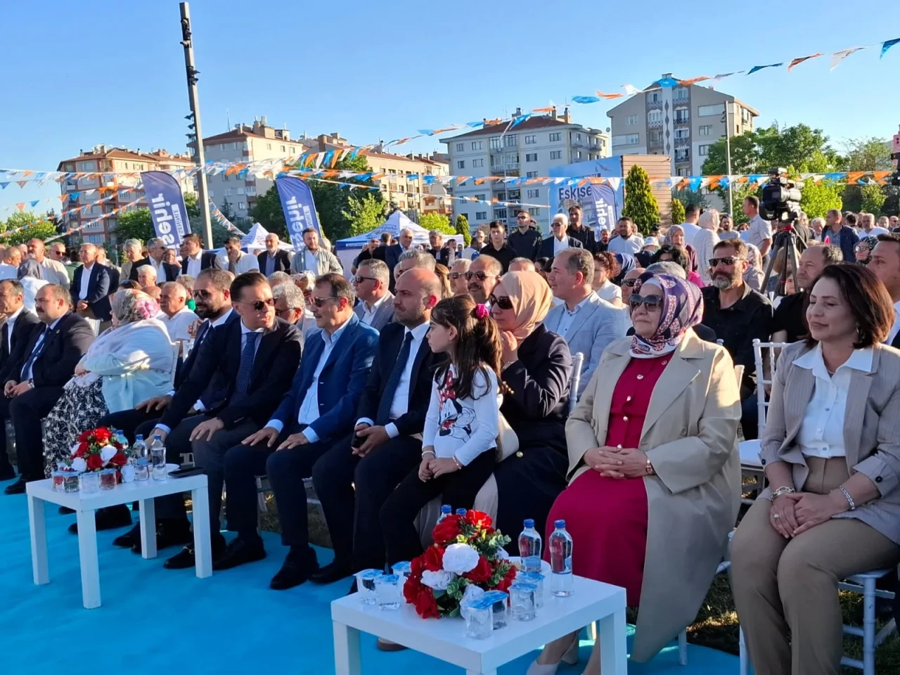 AK Parti Eskişehir Bayramlaşma Programında Albayrak’tan CHP’li Belediyelere Sert Eleştiriler