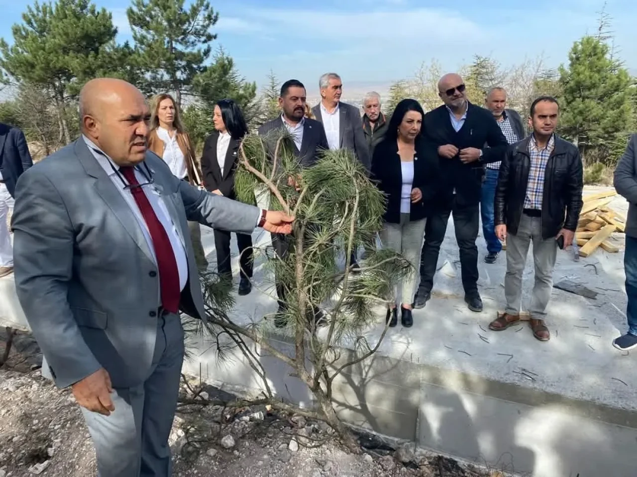 İYİ Parti'den ağaç kesimi tepkisi: “Hamamyolu’na sahip çıkanlar Bademlik’te neredeydi?”