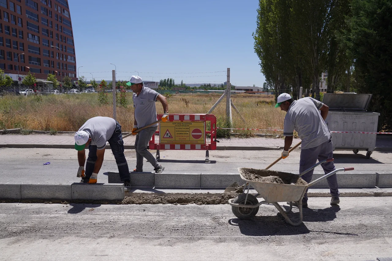 Tepebaşı Belediyesi Alt ve Üstyapıda Hız Kesmiyor