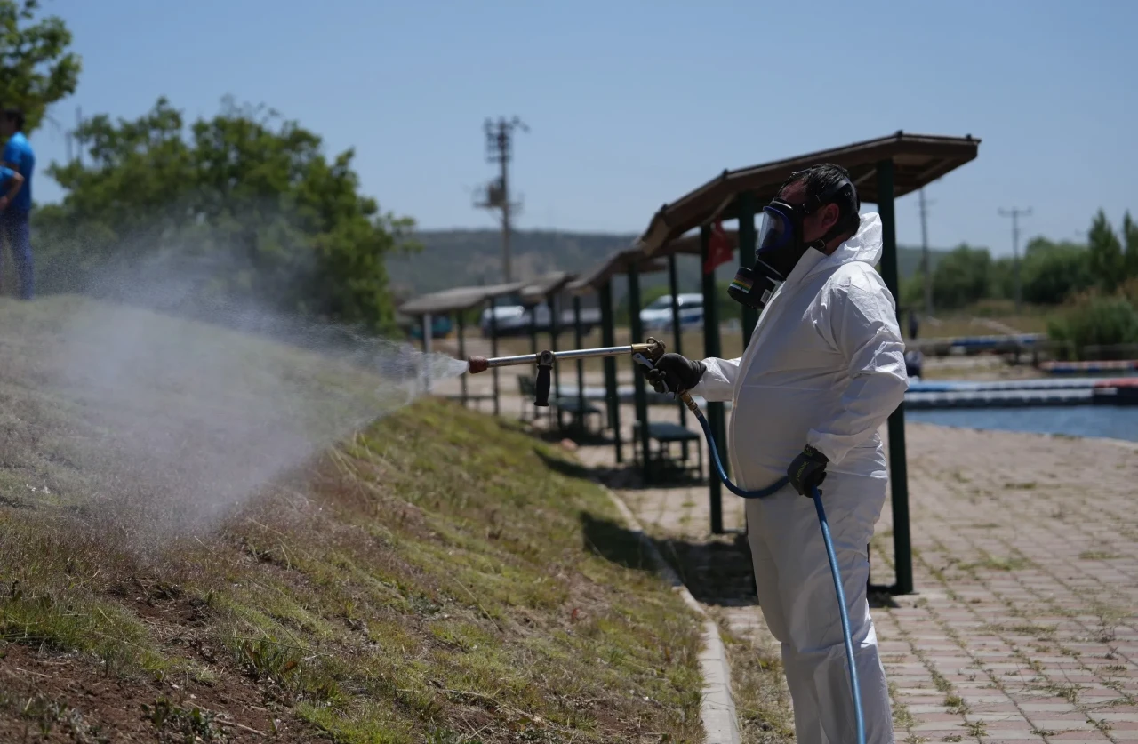 Büyükşehir’den 12 İlçede Kene Operasyonu
