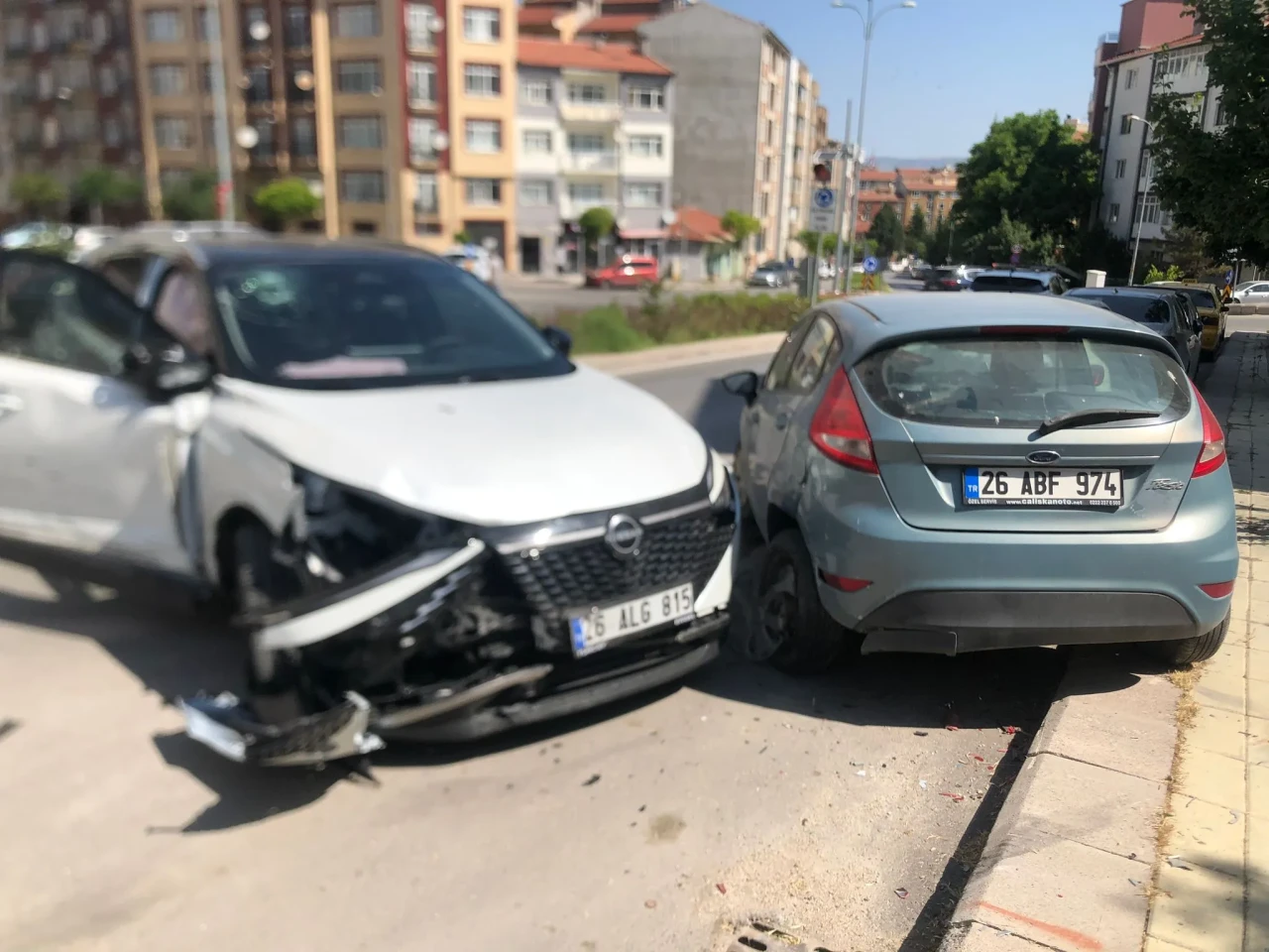 Sürtüşmeli Kazada: 1 Yaralı