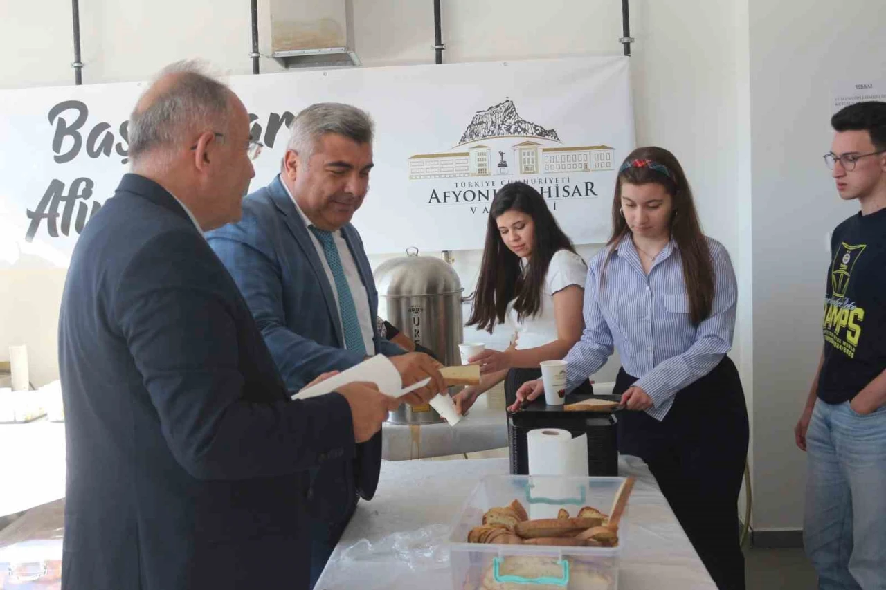 Afyonkarahisar’da YKS öğrencilerine moral etkinliği düzenlendi