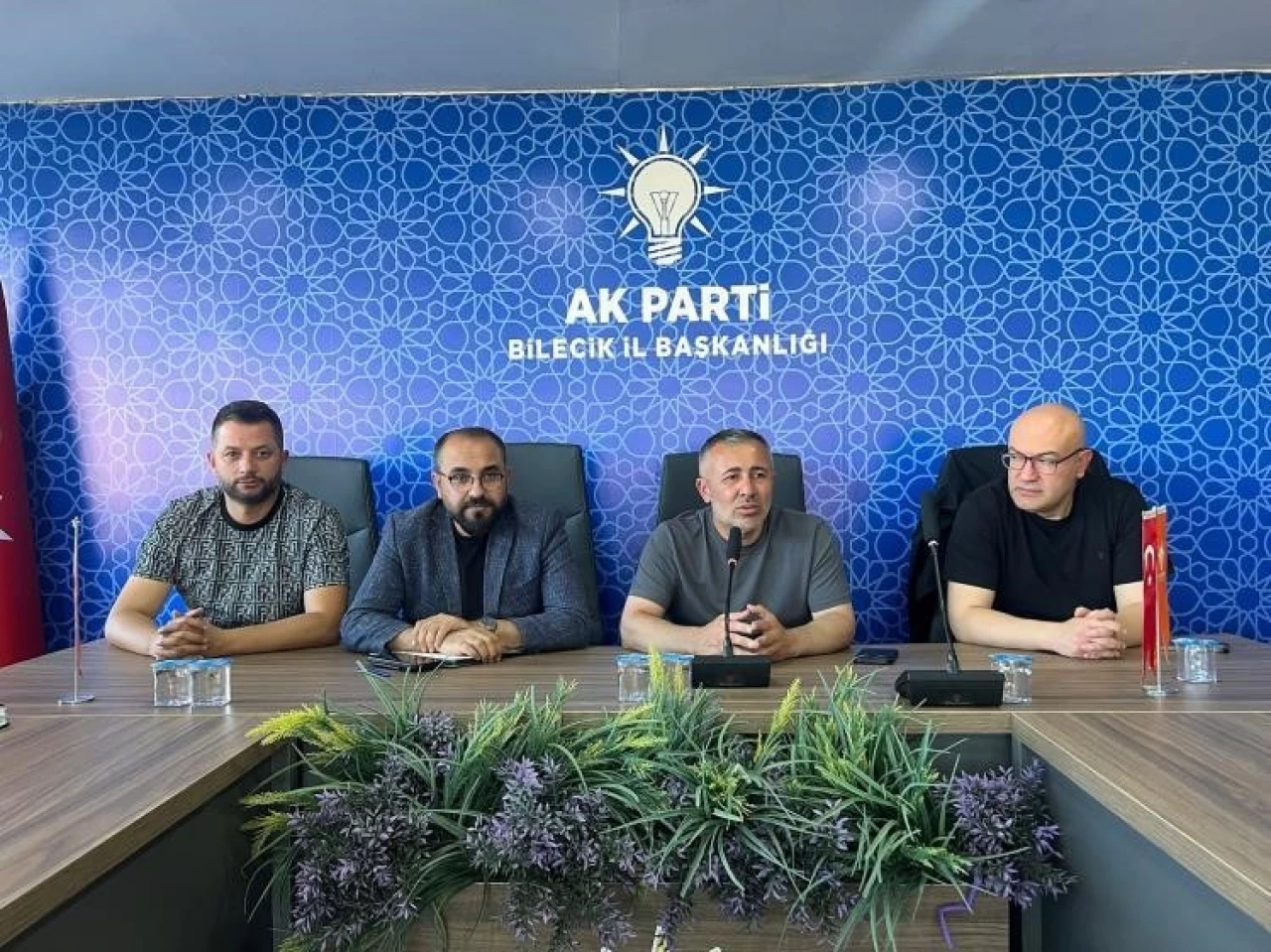 AK Parti Merkez İlçe Teşkilatı Saha Çalışmalarını Masaya Yatırdı
