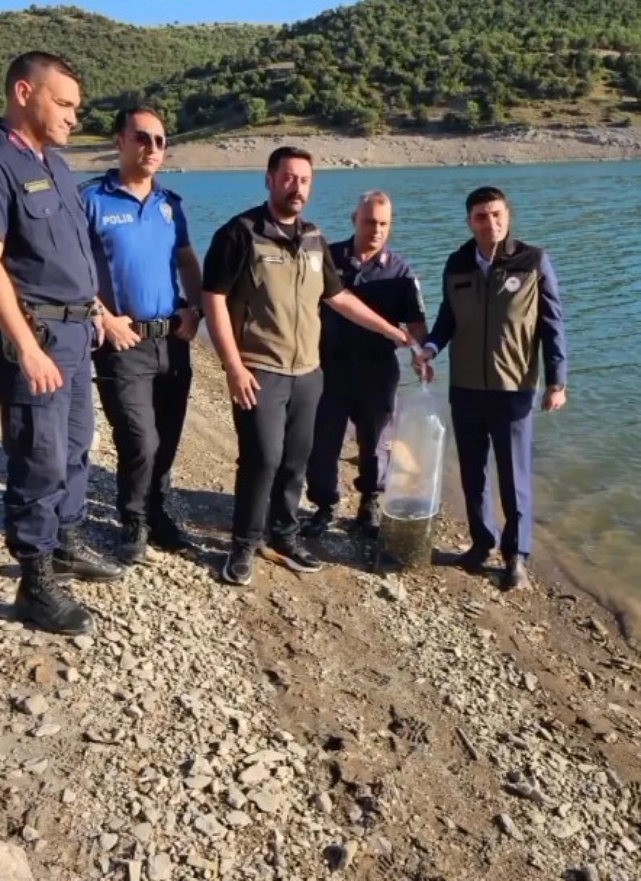 Geleceğe Yatırım: Bayat’ta Göletlere 10 Bin Sazan Bırakıldı