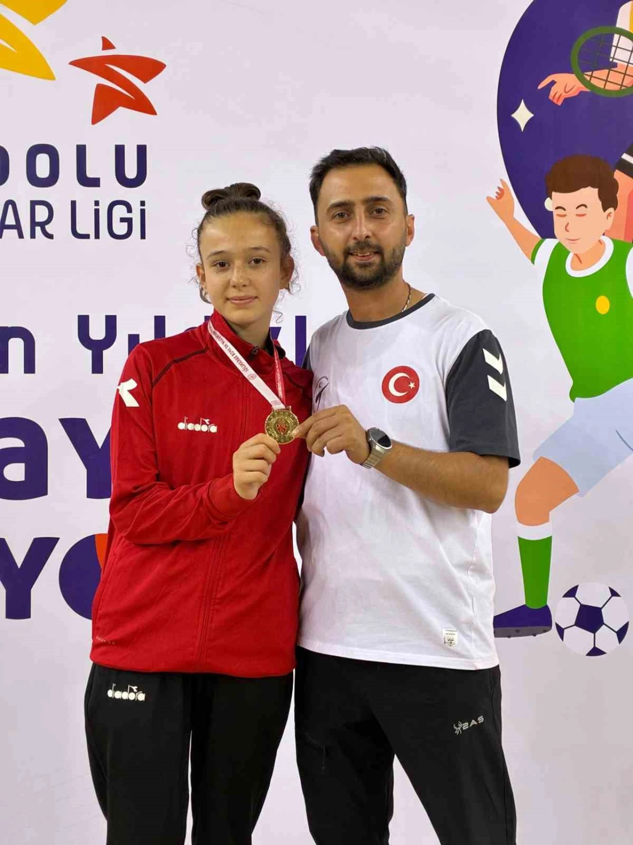 Bilecikli Taekwondocular Yarı Finallerde Şampiyonluk ve Üçüncülük Kazandı