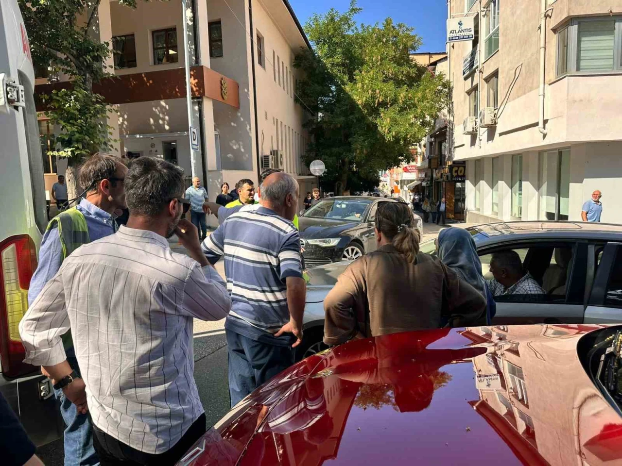 Otomobilin Çarptığı Yaya Yaralandı