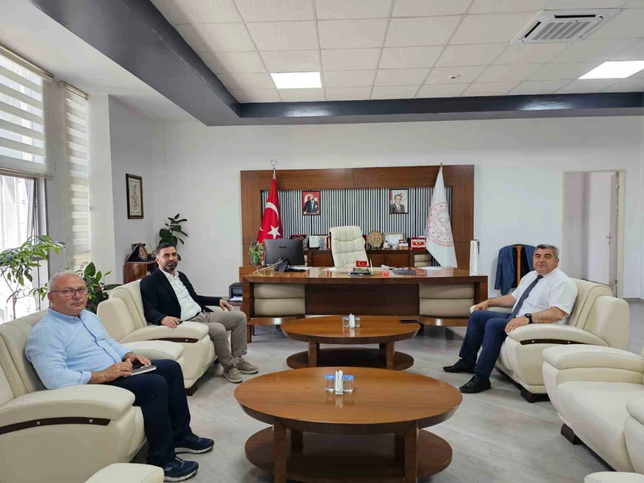 Gençlik ve Spor İl Müdürü Aslan’dan İl Milli Eğitim Müdürü Sünnetci’ye ziyaret