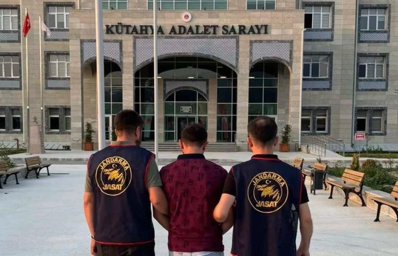 Uyuşturucu ticaretinden aranan şahıs jandarma operasyonuyla yakalandı