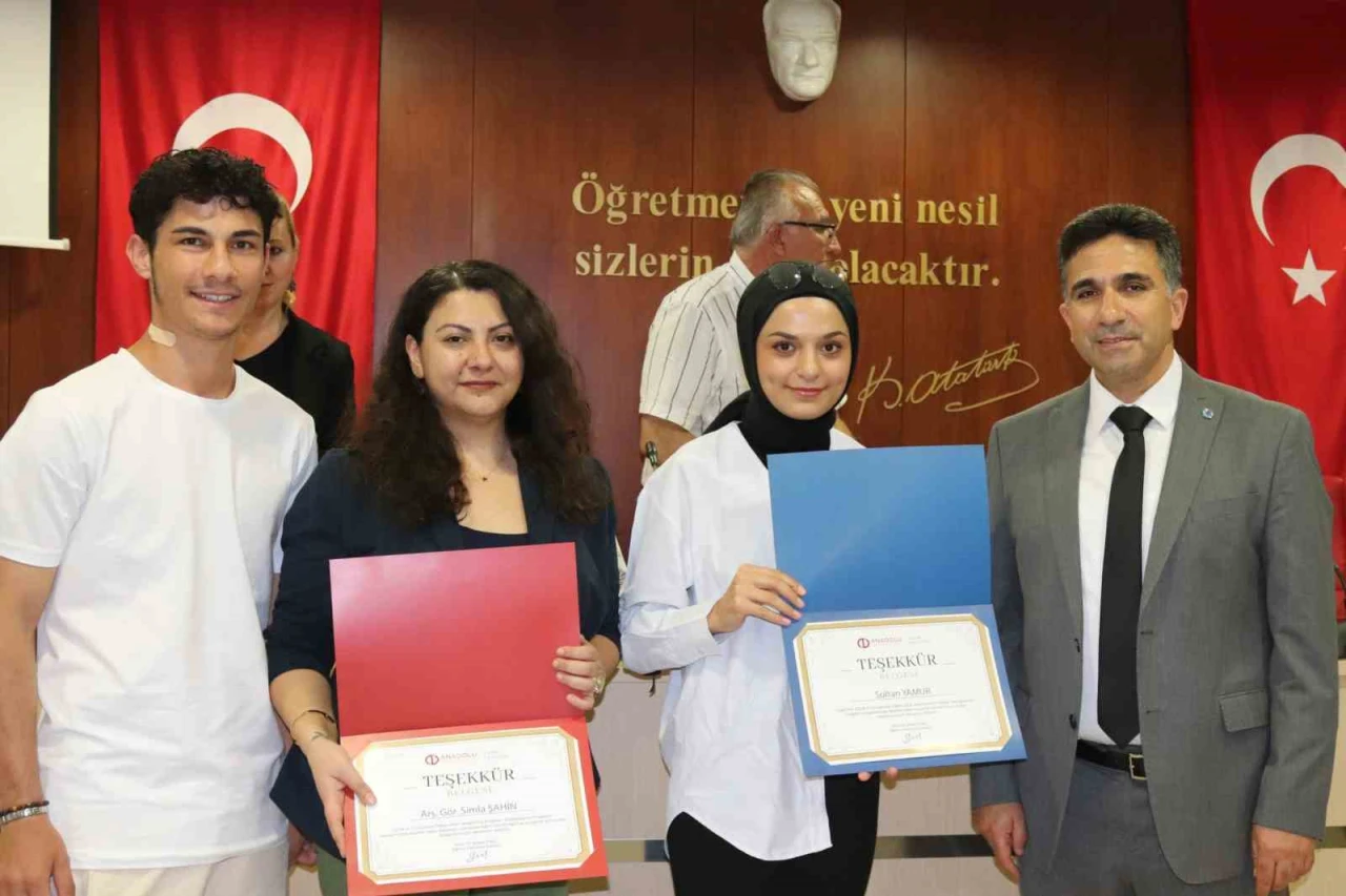 Anadolu Üniversitesi'nde TÜBİTAK destekli projeler için kutlama programı düzenlendi