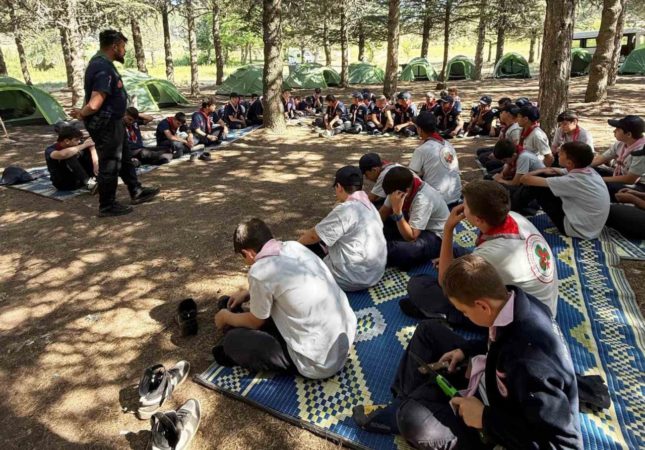 Diyanet İzcilik Kampında Teknoloji Yok, Doğa Var