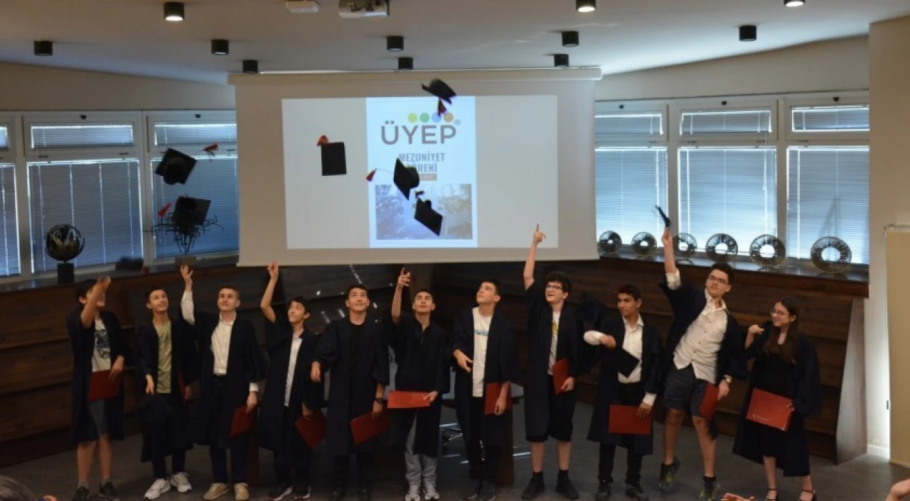 Anadolu Üniversitesi’nde Fark Yaratan Mezuniyet