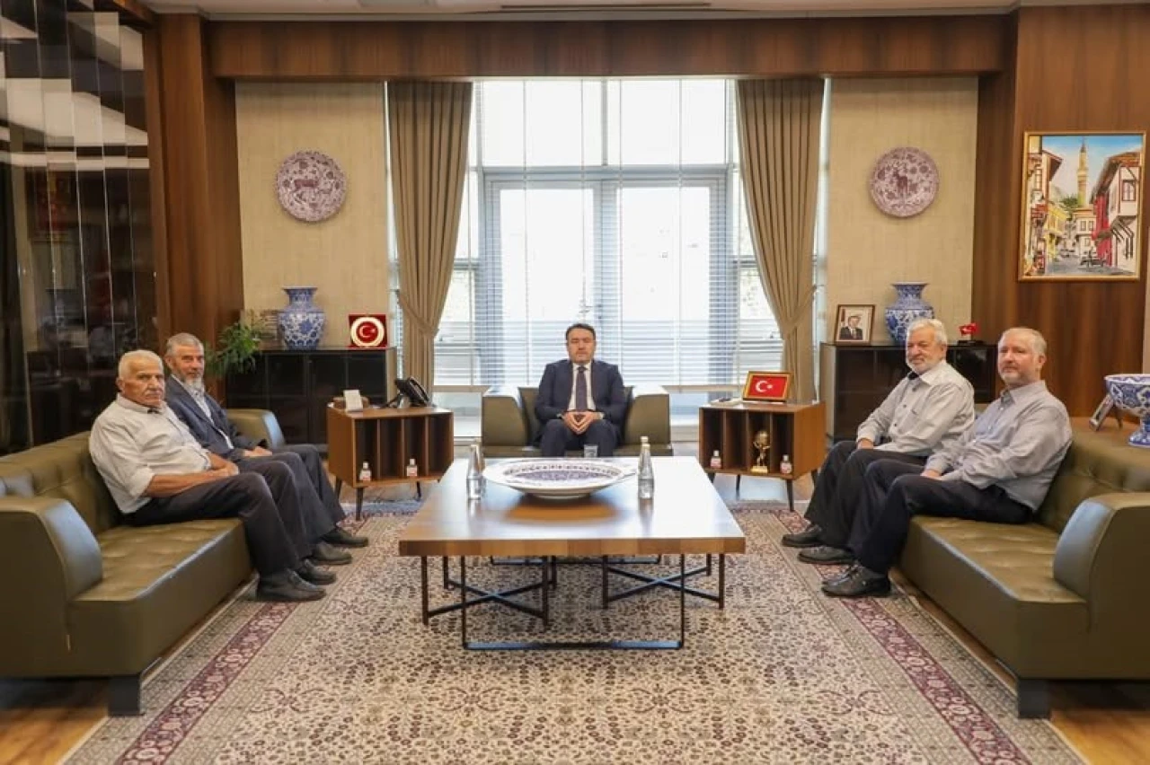 Vali Işın’dan Şehit Ailelerine Vefa Ziyareti