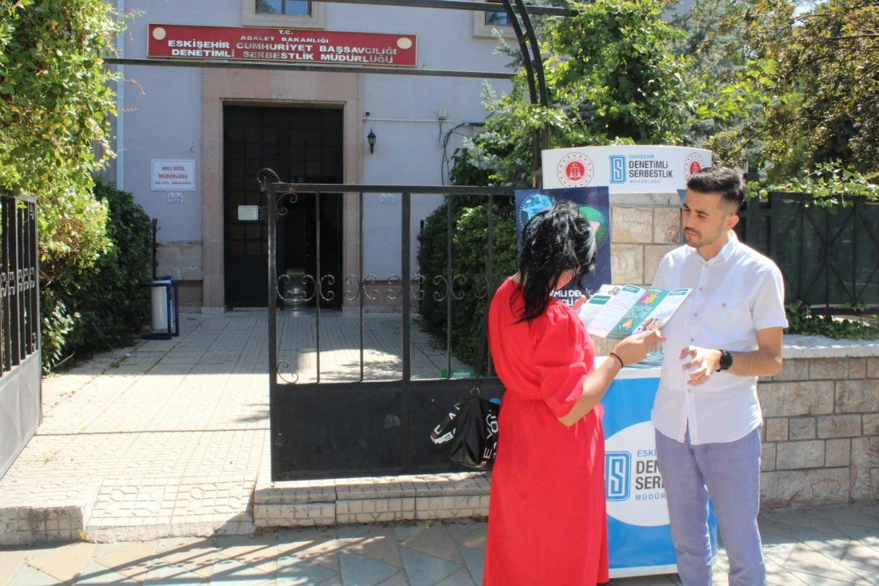 Denetimli Serbestlik Ekibinden Sokakta Bilgilendirme Atağı