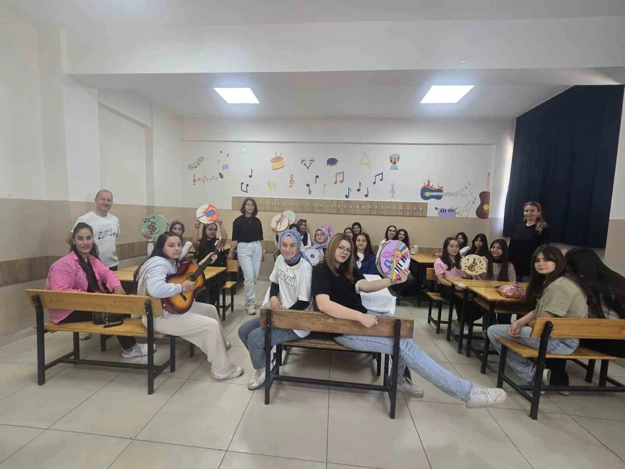 Okulda Renkli Bir Dönüşüm: Öğrenciler Müzik Sınıfı Oluşturdu
