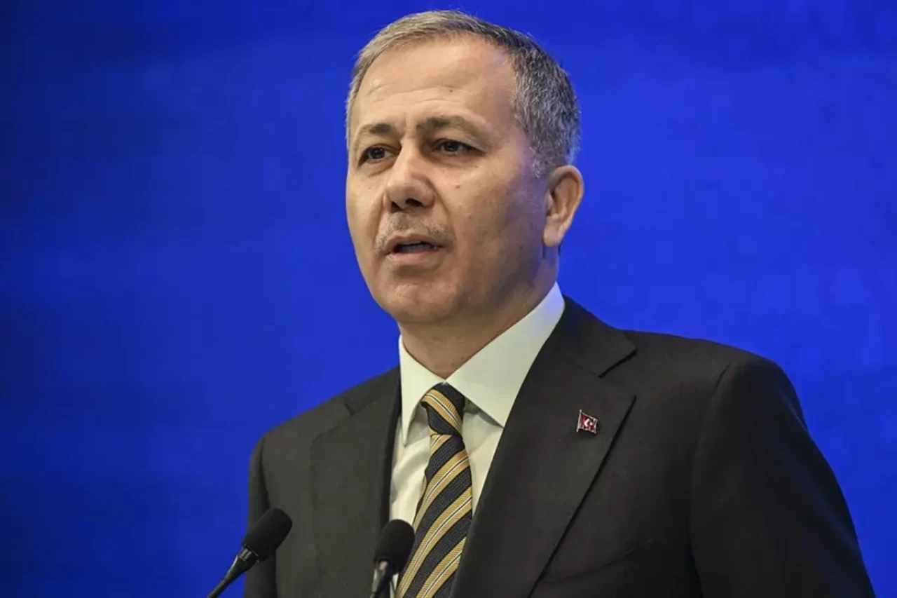 Ali Yerlikaya 12 ildeki 65 orman yangınının bilançosunu açıkladı
