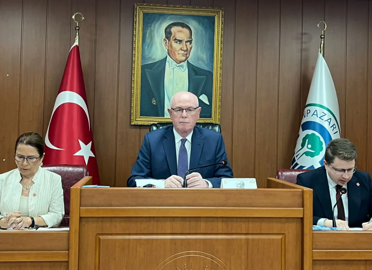 Odunpazarı Belediye Başkanı Kurt'tan katı atık ücreti eleştirilerine yanıt