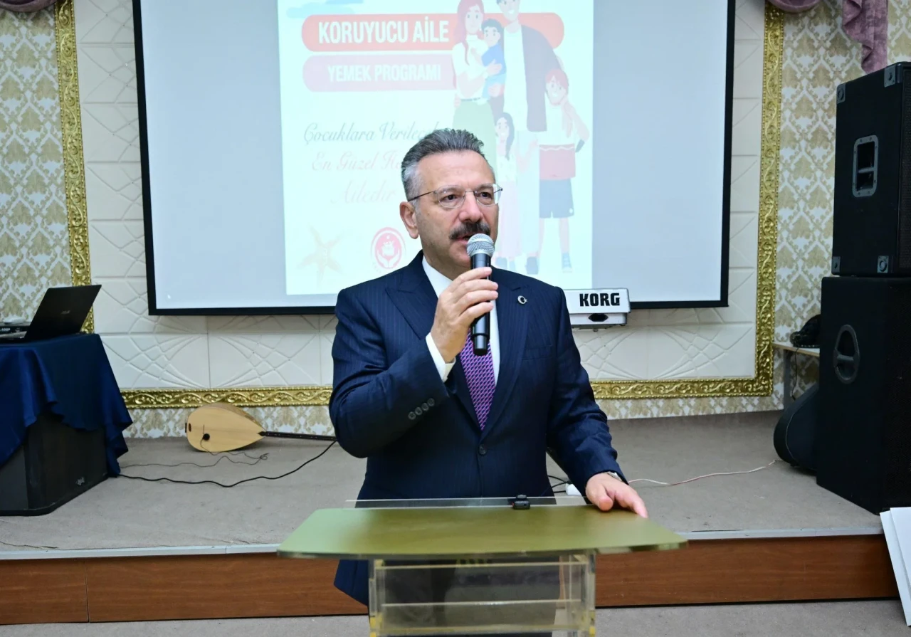 Eskişehir'de Vali Aksoyun Katılımı ile Koruyucu Aile Günü Etkinliği Düzenlendi