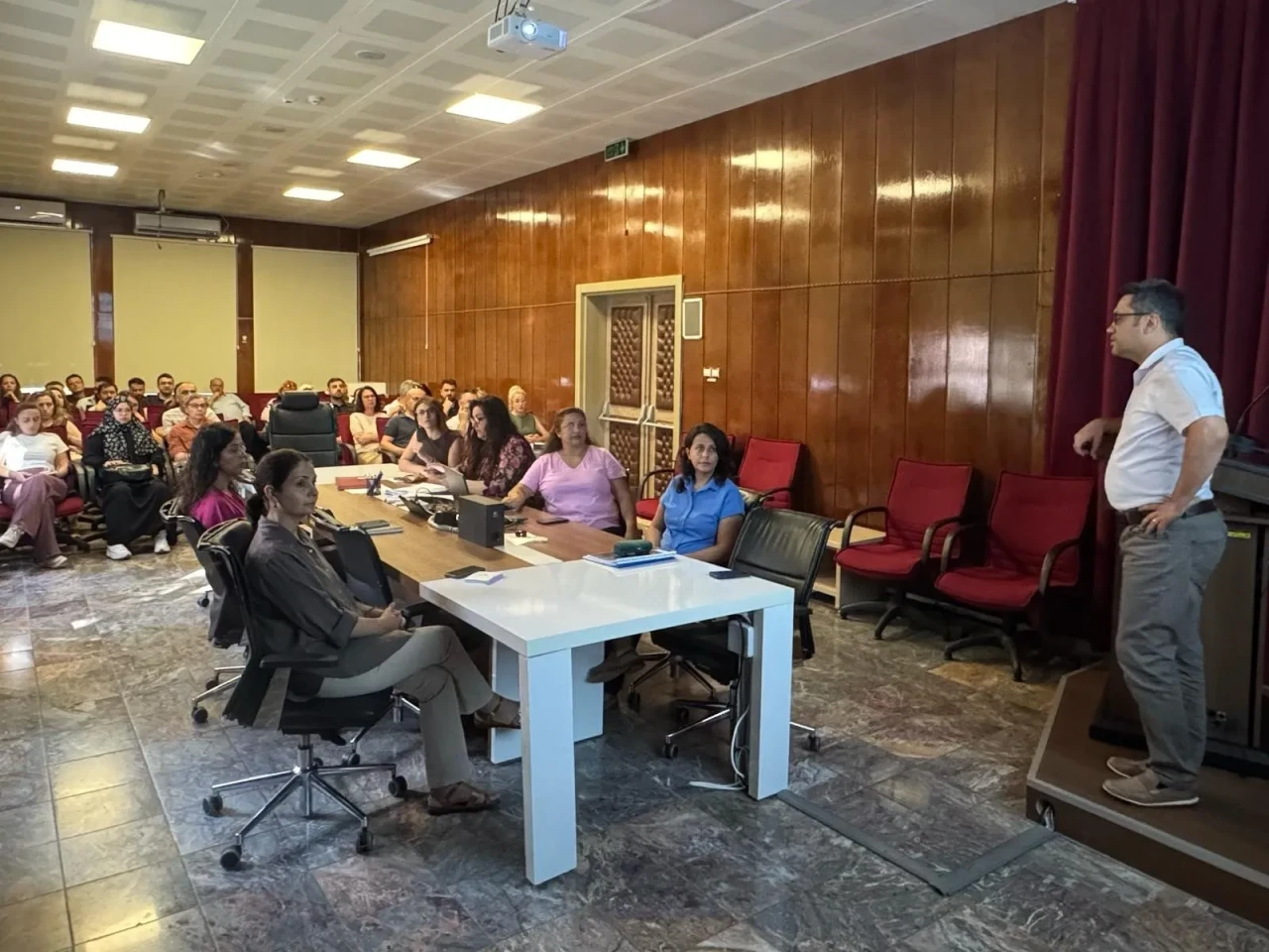 Eskişehir’de Sağlık Tesislerinin Değerlendirilmesine Yönelik Toplantı Yapıldı