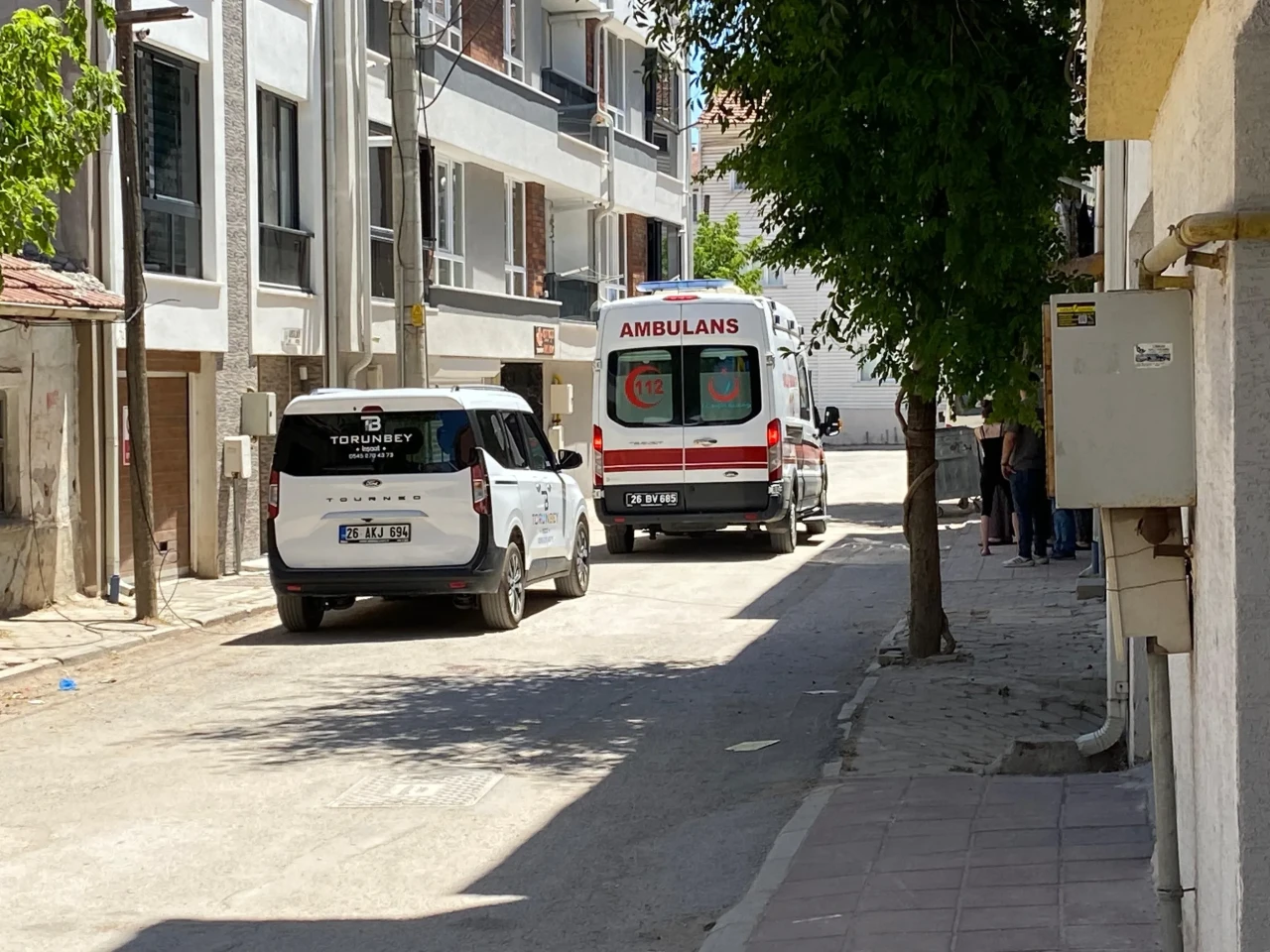 İkinci kattan düşen 1,5 yaşındaki çocuk hastaneye kaldırıldı, Annesi “Tutamadım” diyerek gözyaşlarına boğuldu