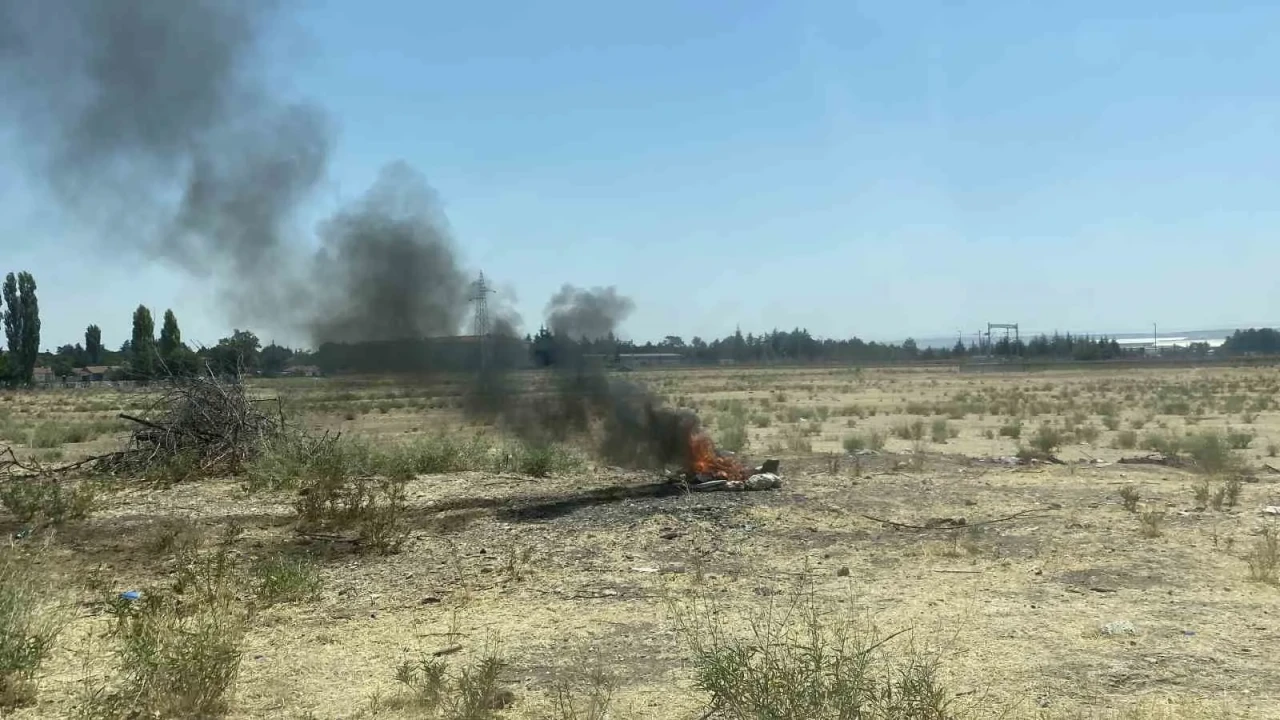 Eskişehir’de Boş Arazide Yangın
