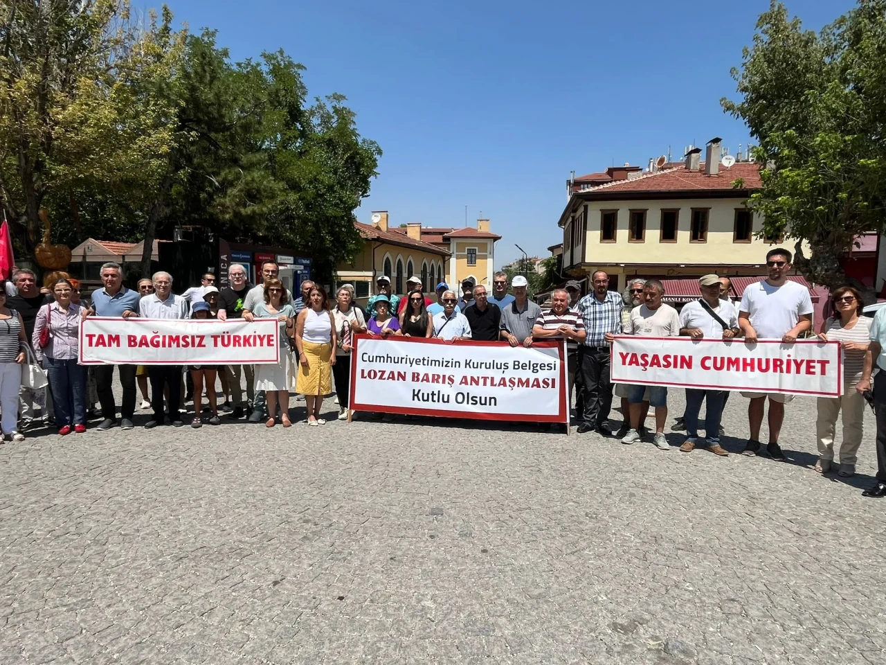 Lozan Zaferi’nin 102. Yıldönümünde ADD, ÇYDD ve Eğitim-İş’ten Ortak Açıklama