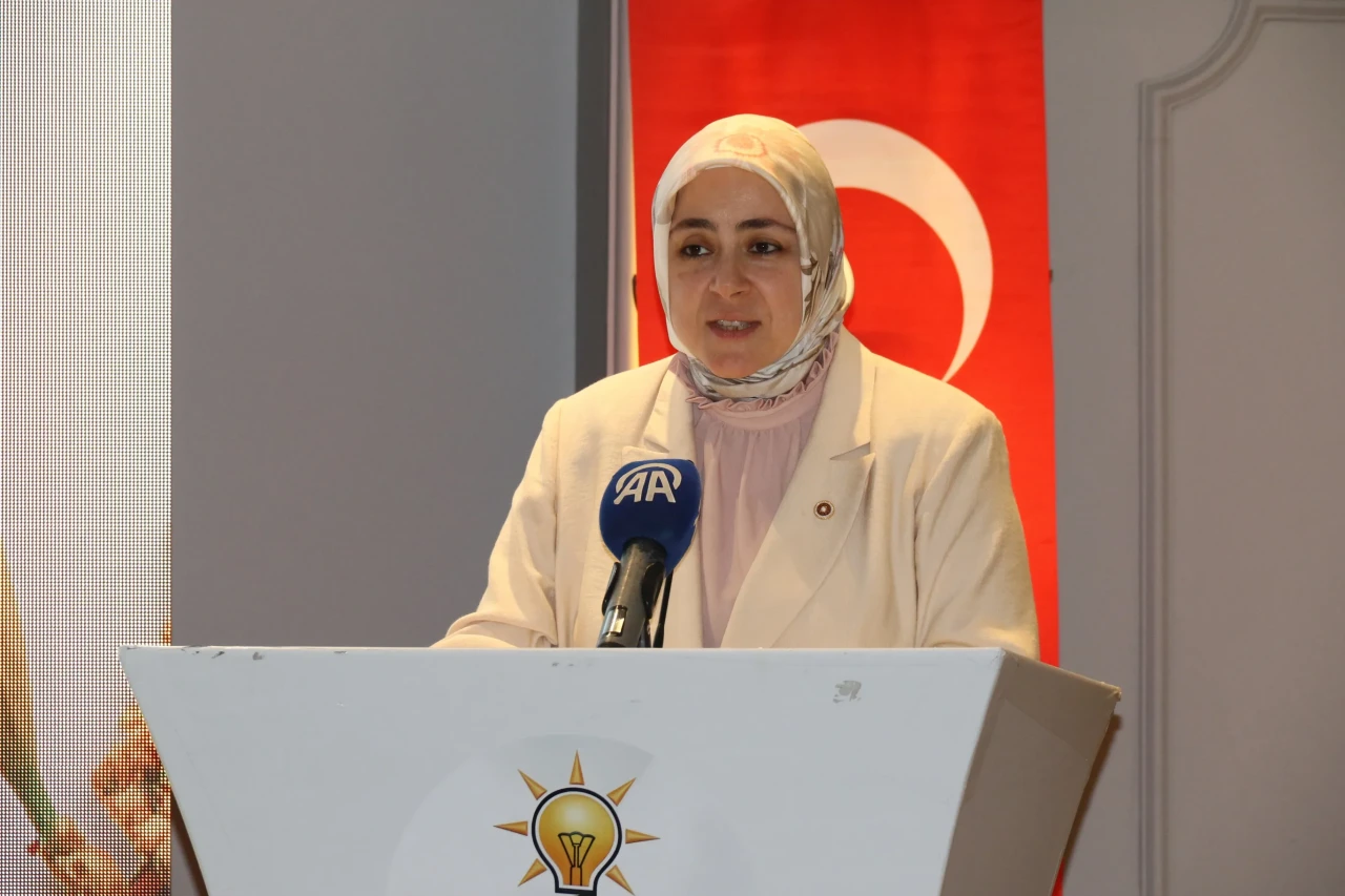 AK Parti Kadın Kolları Genel Başkanı Ercan Eskişehir’de konuştu