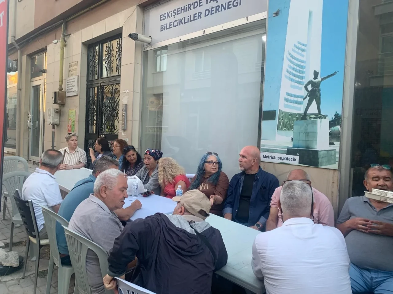 Eskişehir’de Yaşayan Bileciklilerden Muharrem Ayında Aşure İkramı