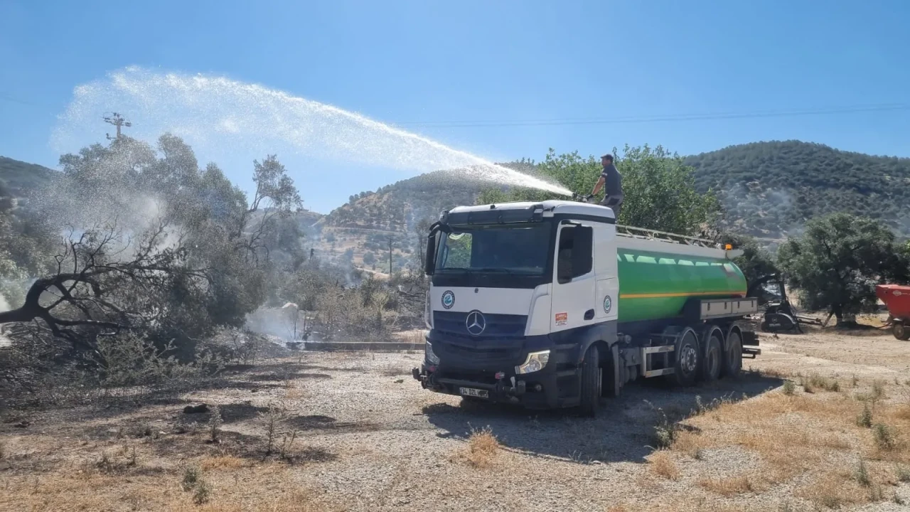 Çeşme ve Ödemiş’teki Yangına AKOM’dan Personel Ve Araç Desteği