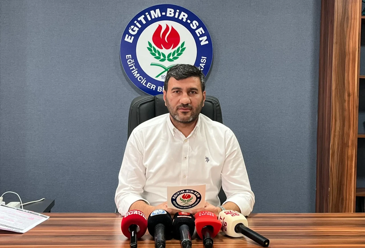 Eğitim-Bir-Sen’den Zorunlu Eğitim Sistemi Raporu: “Süre Kısaltılmalı, Yapı Yeniden Düzenlenmeli”