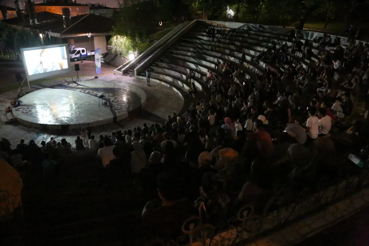 Odunpazarı’nda Açık Hava Film Günleri Başlıyor: Yıldızların Altında Sinema Keyfi