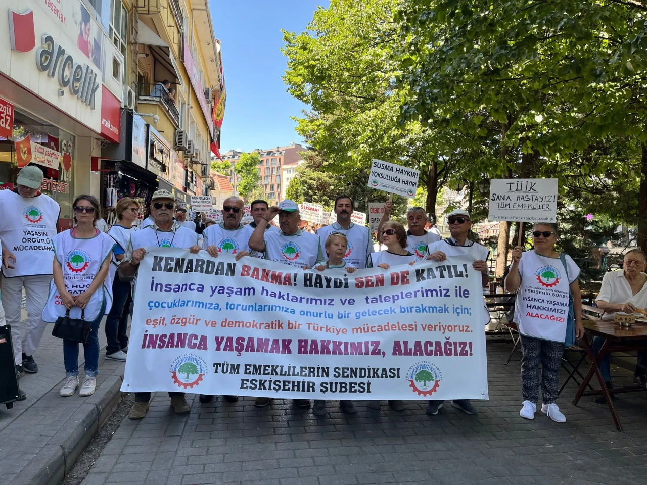 Tüm Emeklilerin Sendikası: "İlk Seçimlerde Bir Daha İktidar Yüzü Göremeyeceksiniz!"