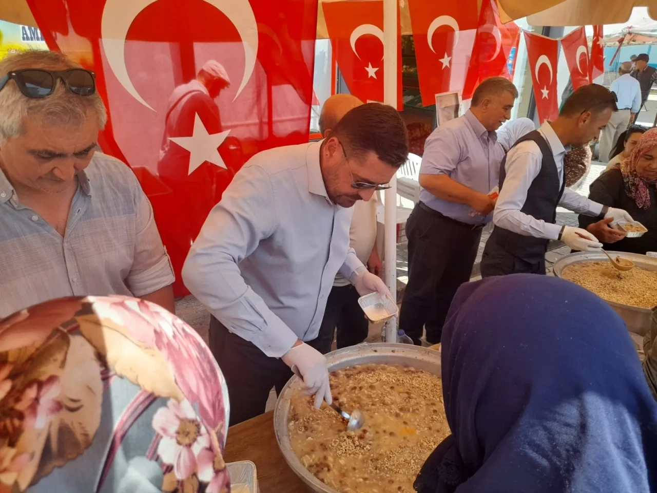 İYİ Parti’den Beylikova’da Aşure Buluşması: Kardeşlik ve Dayanışma Vurgusu