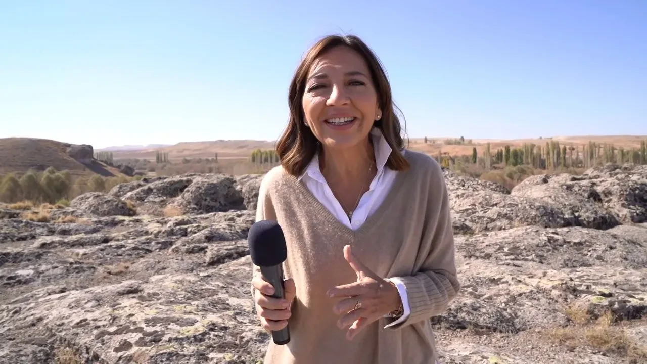 Aslı Öymen Kimdir, Annesi ve Babası Kim, Kaç Yaşında? Gazetecilikten Siyasete Türkiye’nin Özgün Seslerinden Biri