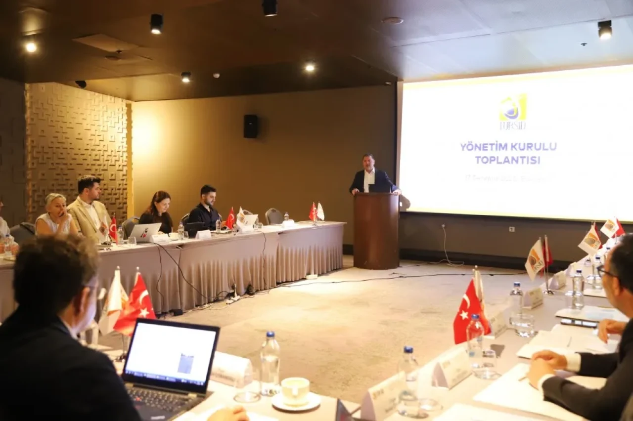 Eskişehir, TÜRSİD Yönetim Kurulu Toplantısı’na ev sahipliği yaptı: “Bugünün değil, yarının şehirlerini de inşa ediyoruz”
