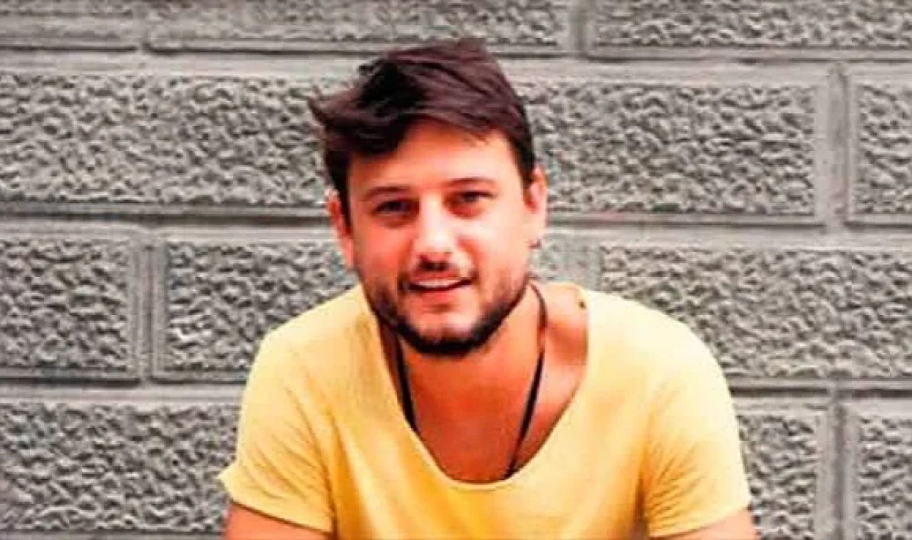 Fırat Çöloğlu Kimdir? Arka Sıradakiler’in İbo’su Şimdi Nerede?