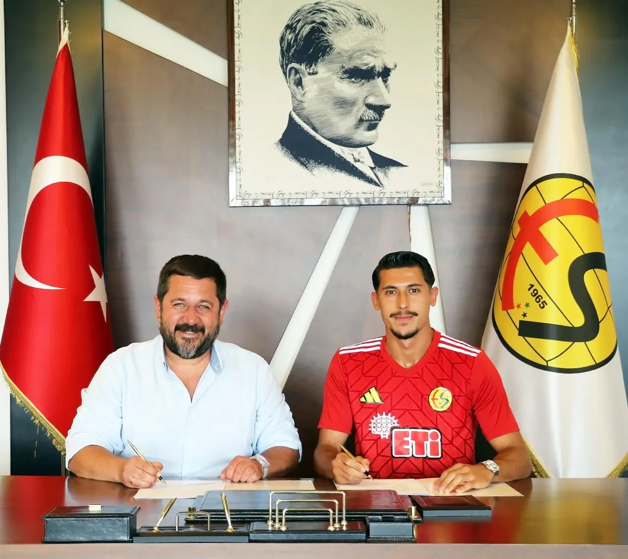 Eskişehirspor, Bahadır Yıldırım’ı Kadrosuna Kattı