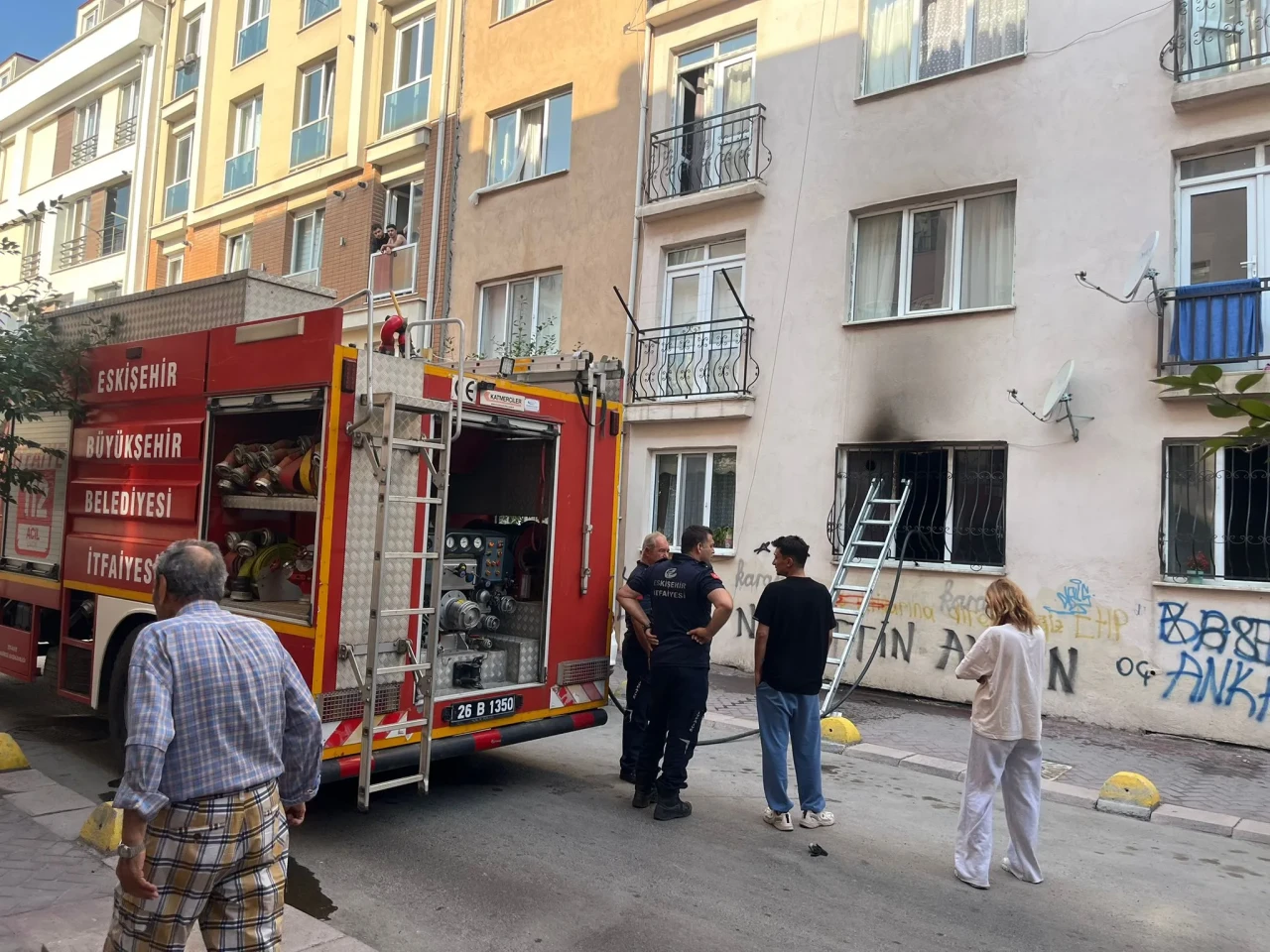 Eskişehir’de Apartman Yangını Paniğe Neden Oldu