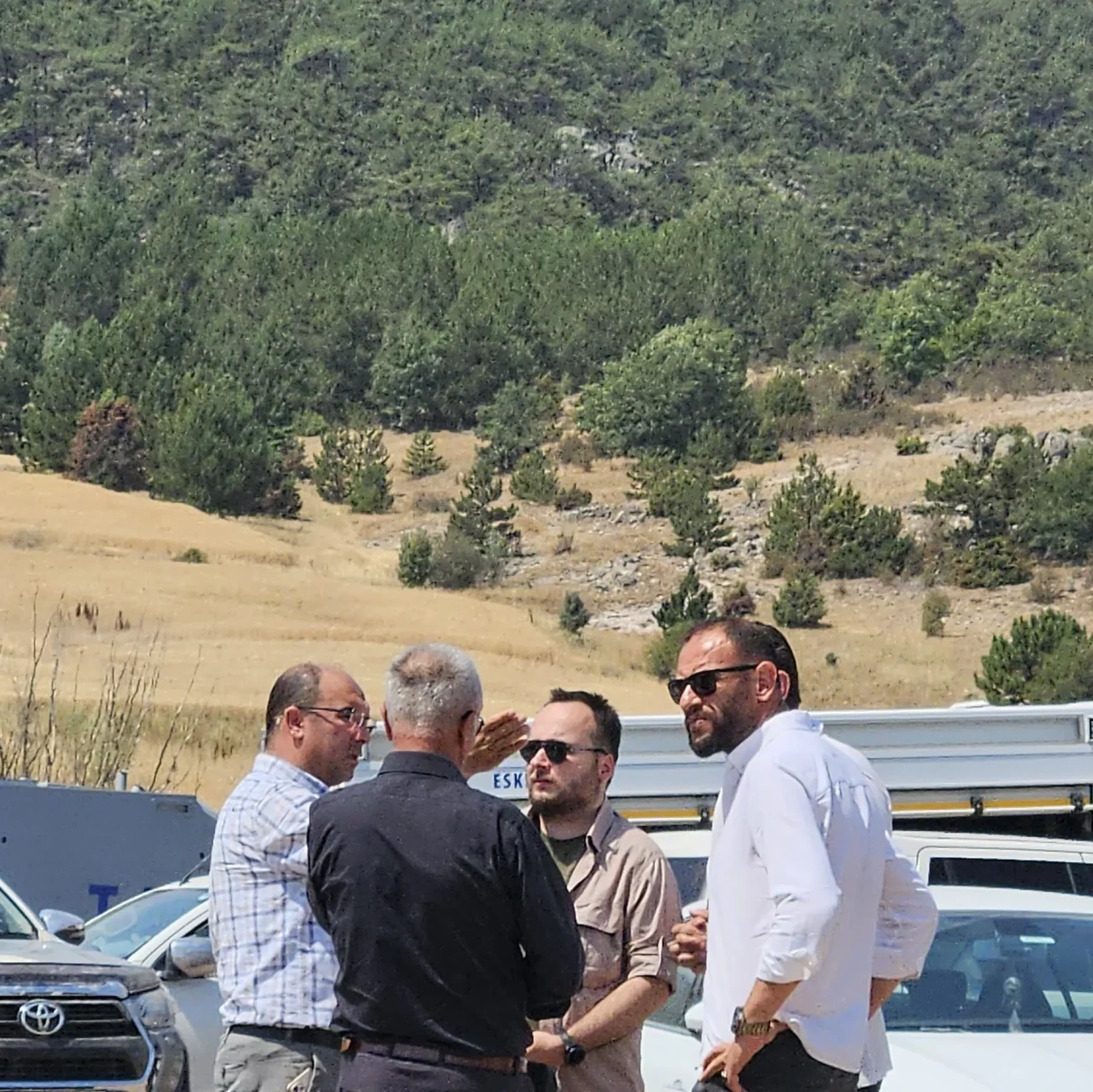 Zafer Partisi İl Başkanı Demir, yangın bölgesinde incelemelerde bulundu