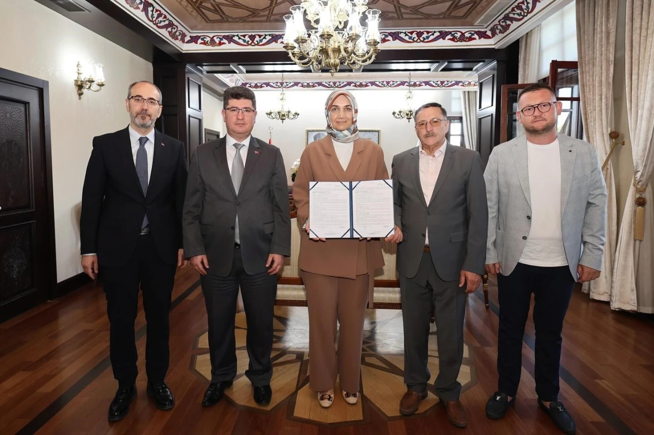 Afyonkarahisar Devlet Hastanesi'nde Tüp Bebek Merkezi Açılacak: Yeni Umutlar Doğuyor!