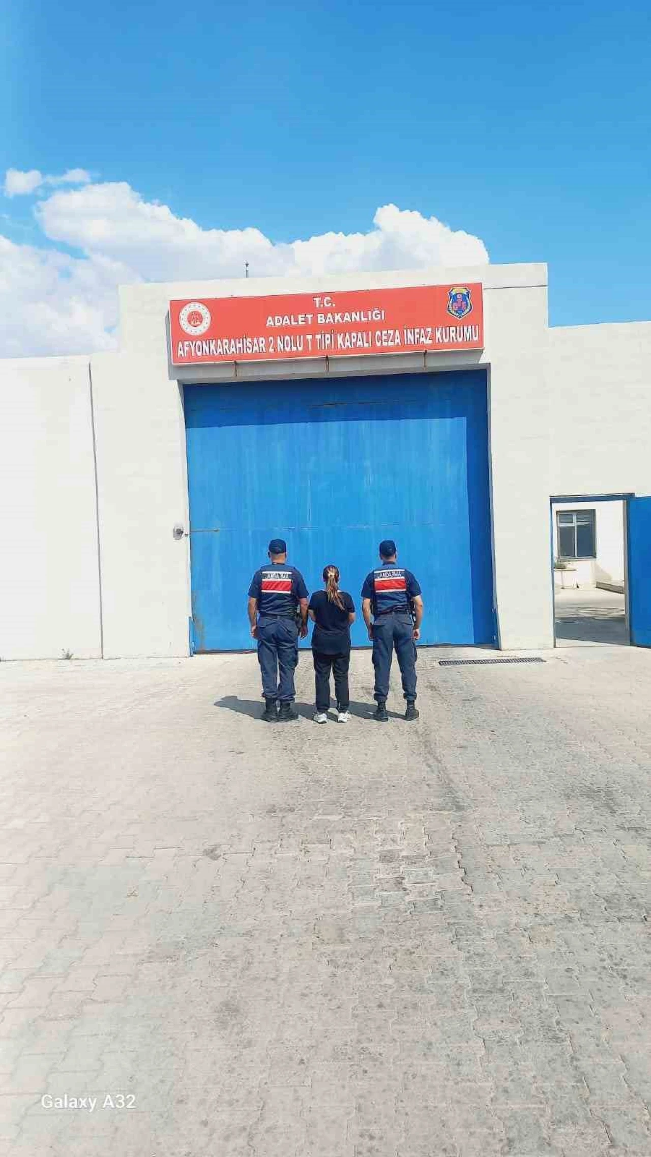 Afyonkarahisar'da 12 Yıl Hapis Cezası Bulunan Şahıs Jandarma Tarafından Ele Geçirildi!